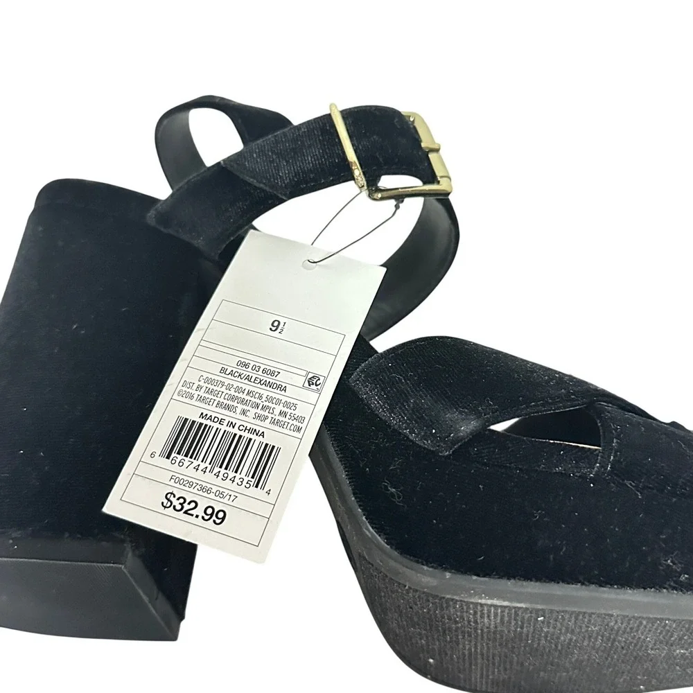 Mossimo Alexandra Black Velvet Platform Block Heel Sandals Womens 9.5 NWT